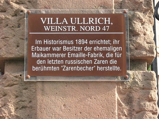 Hinweisschild Villa Ullrich