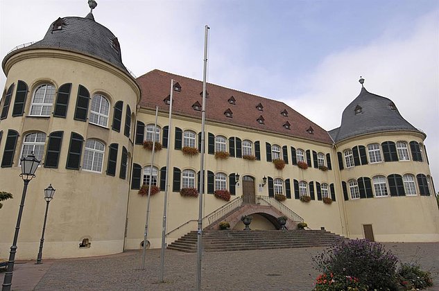 Schloss Bad Bergzabern nah