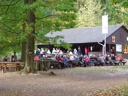 Pfälzerwaldvereinhütte am Ungeheuersee