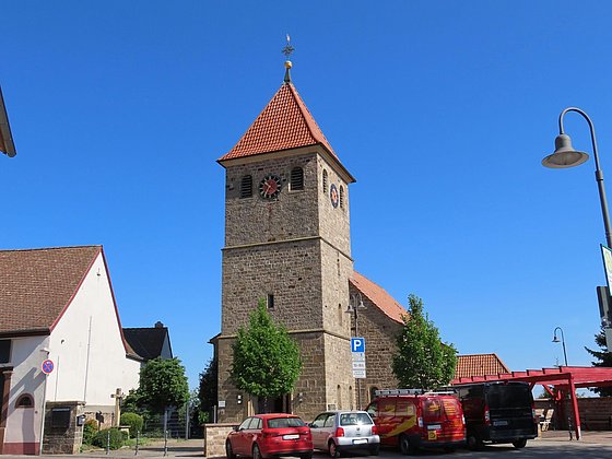 Katholische Kirche Weisenheim am Berg Bild 2