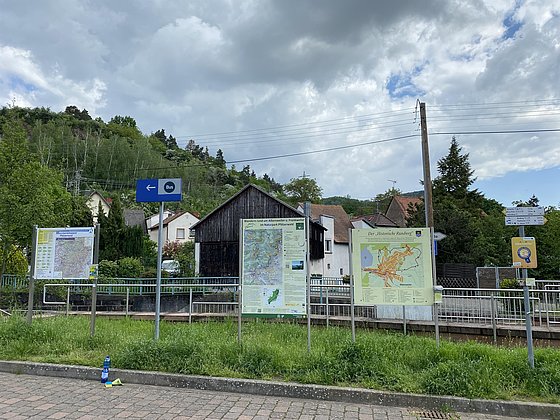 Bahnhof Albersweiler