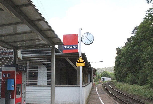 Bahnhof Steinalben